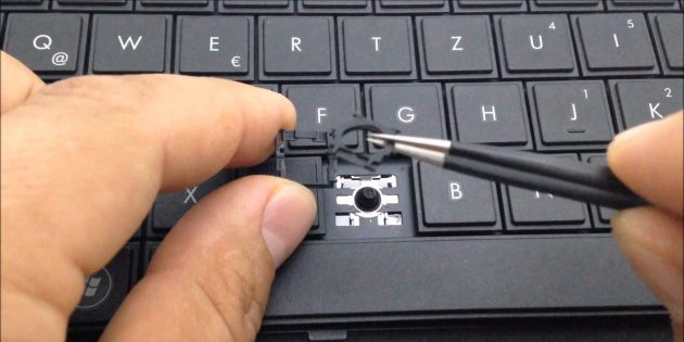 Как почистить клавиатуру ноутбука